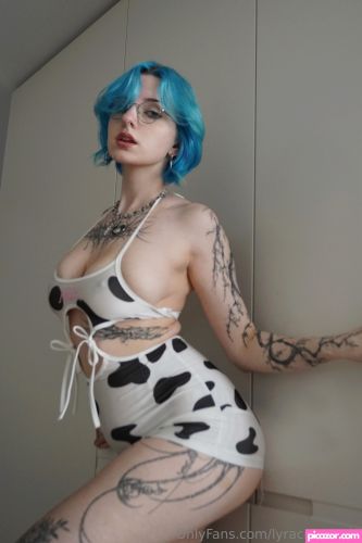 Lyra Crow - Image