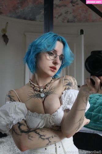 Lyra Crow - Image