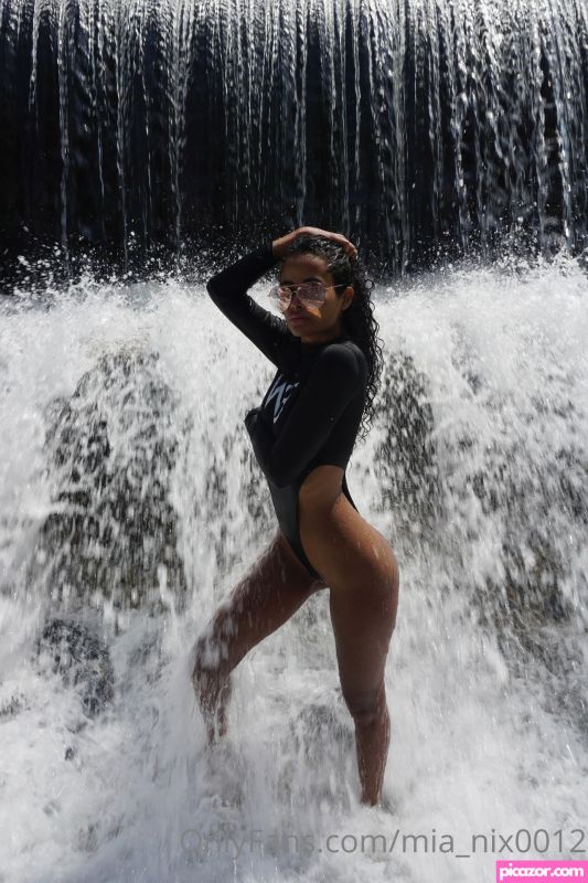 Mia Nix N53