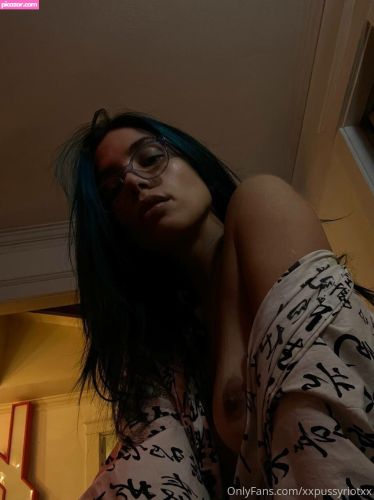 xxpussyriotxx - Image