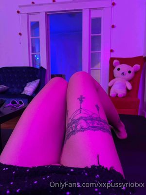 xxpussyriotxx-3 photo #208 photo n 208