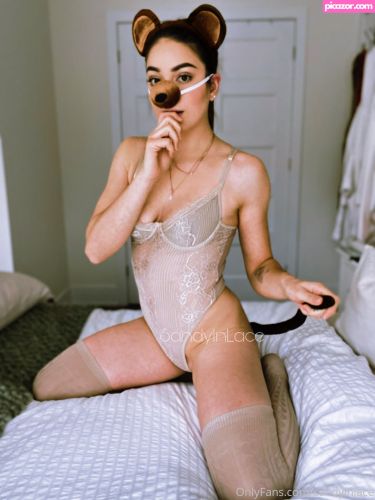 SandyInLace - Image