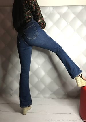 Misstress Glamorous  N12