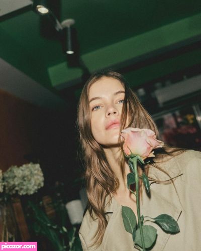 Barbara Palvin - Image