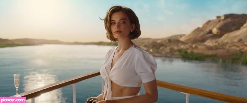 Emma Mackey - Image