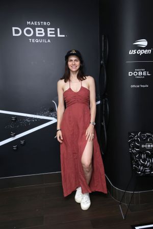 Alexandra Daddario N20