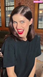 alexandra-daddario-1 video #223 photo n 223