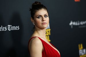 alexandra-daddario-1 photo #397 photo n 397