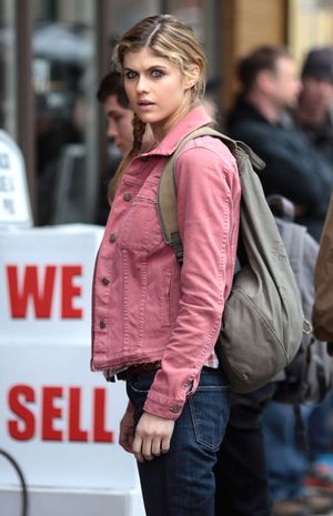 alexandra-daddario-1 photo #488 photo n 488