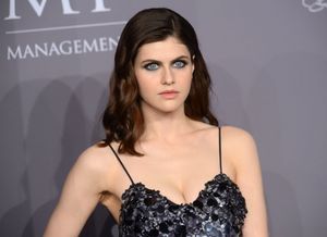 alexandra-daddario-1 photo #533 photo n 533