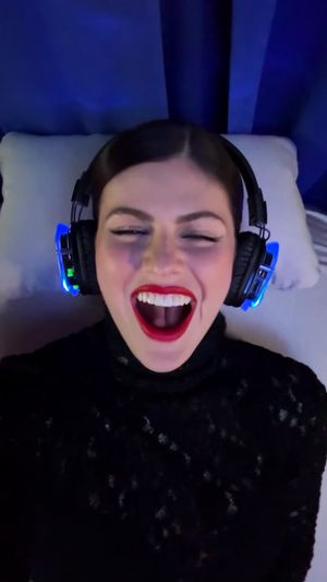 alexandra-daddario-1 photo #312 photo n 312