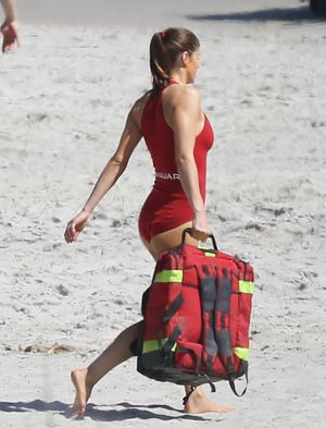 alexandra-daddario-1 photo #293 photo n 293