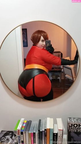 Gwen Adora - Image