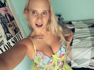shazza-mckenzie-1 photo #25 photo n 25