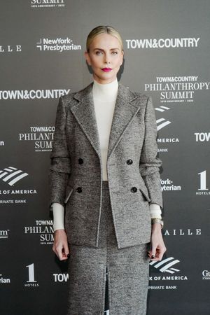 Charlize Theron - Thumb