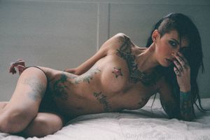 modeljenlynn N42
