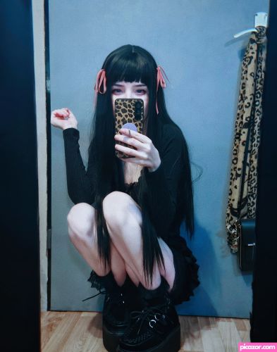 preachersmanicdaughter - Image