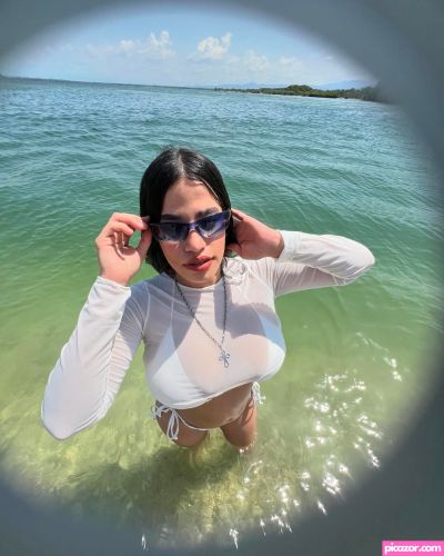 Roxi1603 - Image