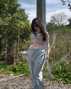 themissusviv - Thumb