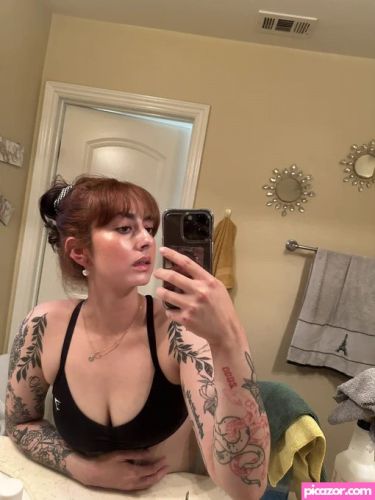 tooturnthailey - Image
