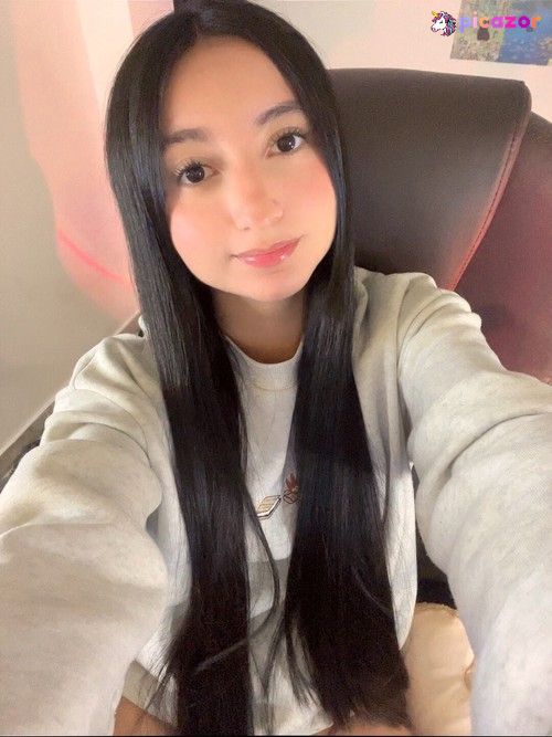 aly golden - Image