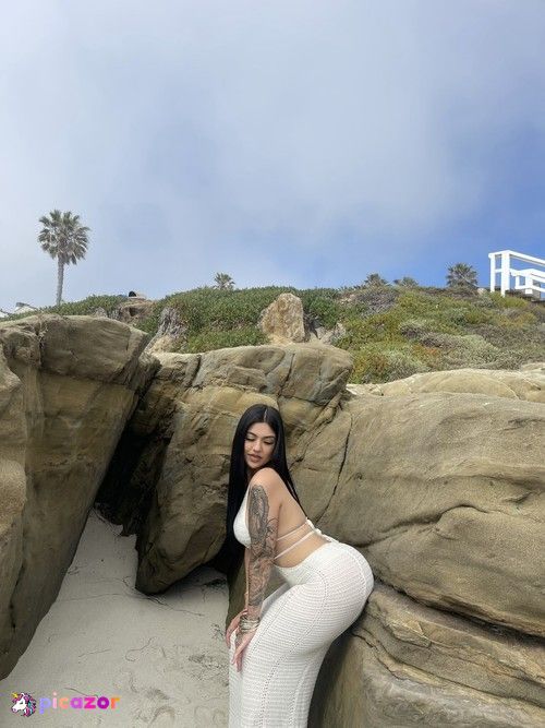 bluntedbetty  - Image
