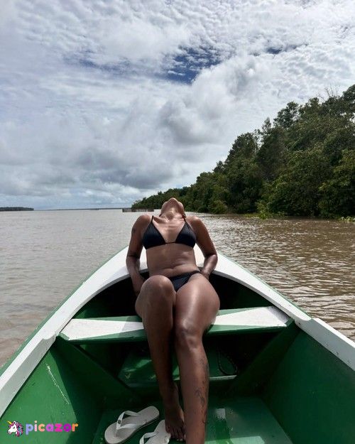 Manayra Santos - Image