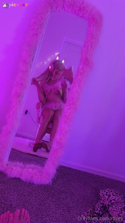 R0zeyy  - Image