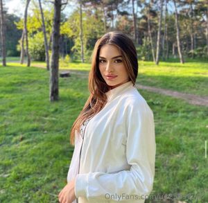 valeria seduction N1