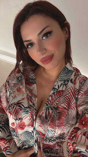 oliviapeachyy  N2