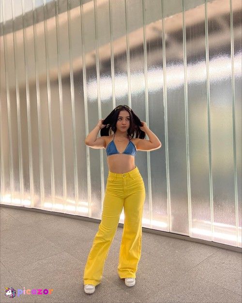 Vanne Amador - Image