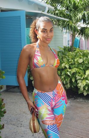 ashley-nicole-moss-1 photo #5 photo n 5