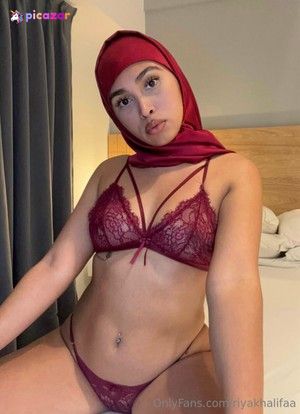 riyakhalifaa  - Thumb