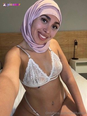 riyakhalifaa  - Thumb