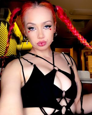skye-sweetnam photo #8 photo n 8