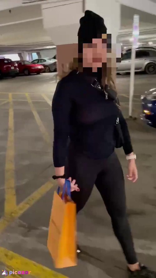 Naomi midlife wife - Image