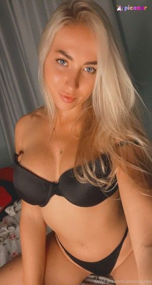 Amanda Ries - Thumb