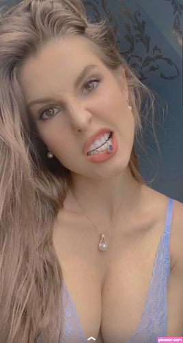 Amanda Cerny - Image