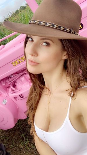 amanda-cerny photo #1472 photo n 1472