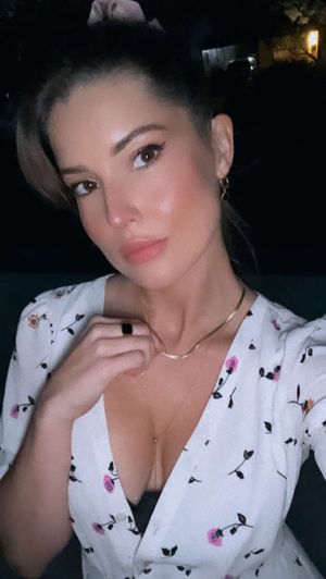 Amanda Cerny N75