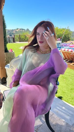 bella-thorne photo #39 photo n 39