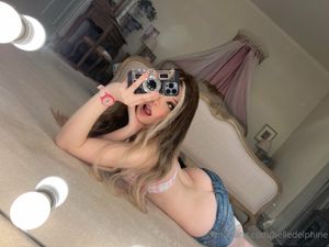 belle-delphine-1 photo #1432 photo n 1432