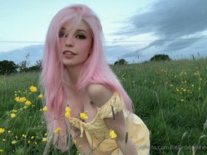 belle-delphine-1 photo #2096 photo n 2096