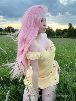 belle-delphine-1 photo #2078 photo n 2078