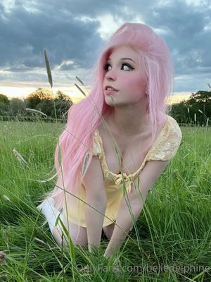 belle-delphine-1 photo #2080 photo n 2080