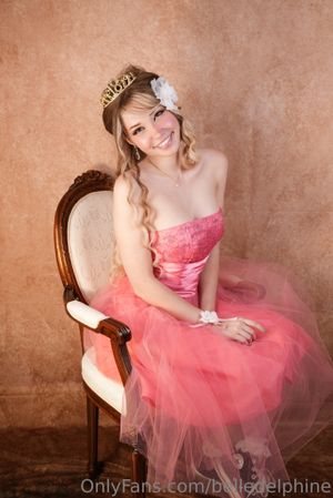 belle-delphine-1 photo #8240 photo n 8240
