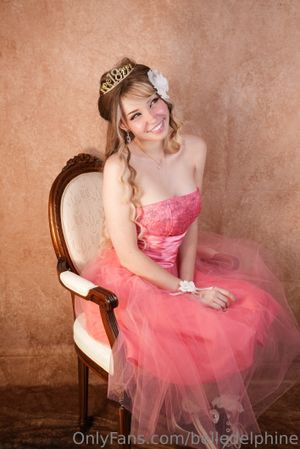belle-delphine-1 photo #8243 photo n 8243