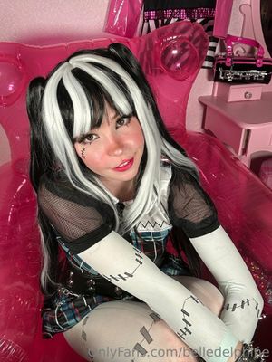 belle-delphine-1 photo #5874 photo n 5874