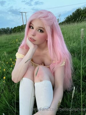 belle-delphine-1 photo #2114 photo n 2114