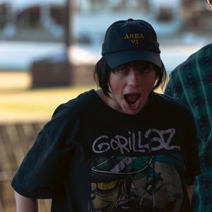 Billie Eilish - Thumb